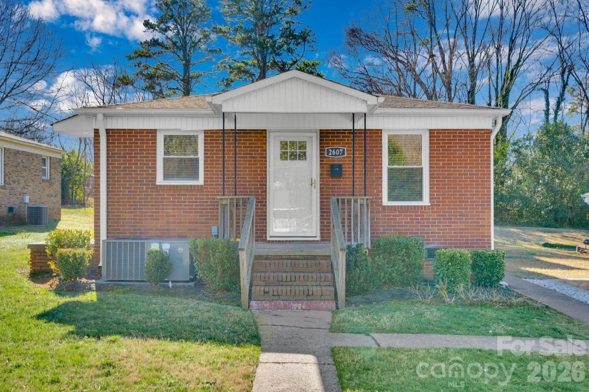 2607 2609 Celia Avenue