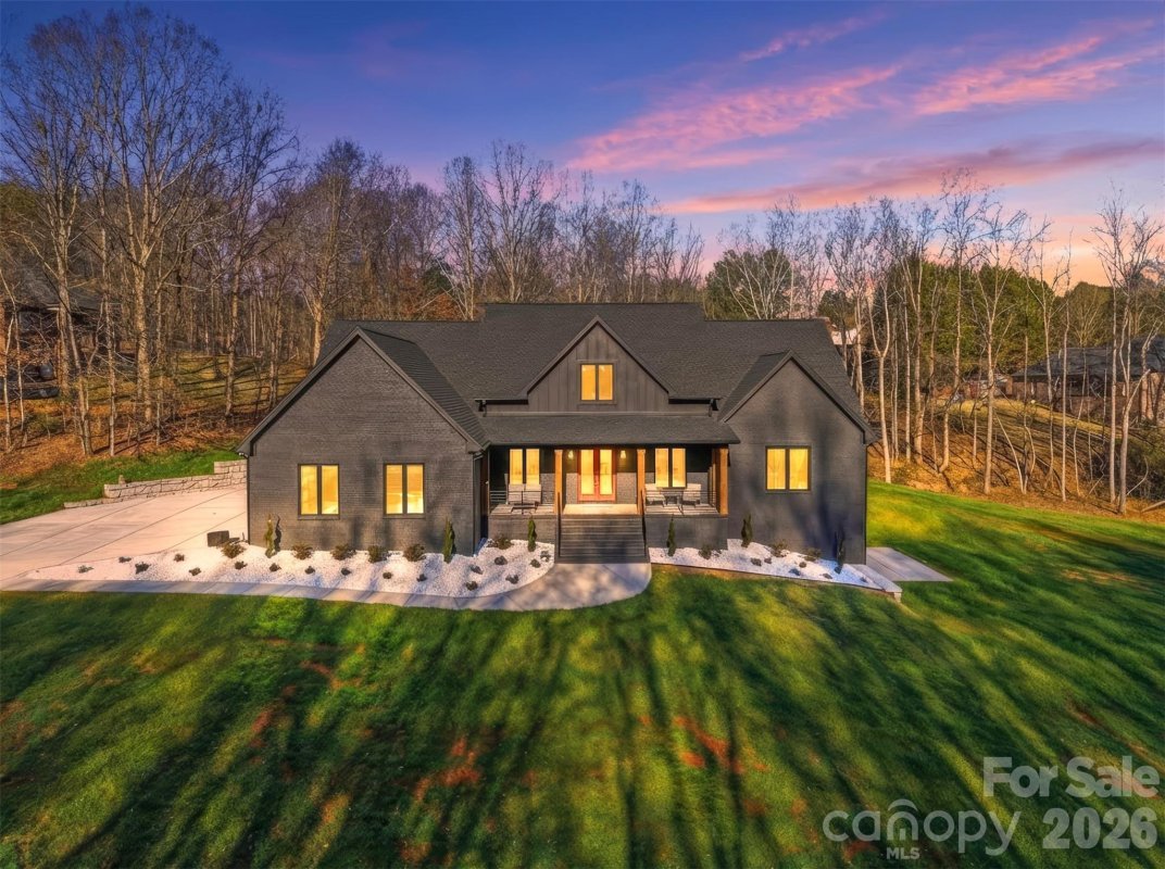 6054 Willowbottom Road