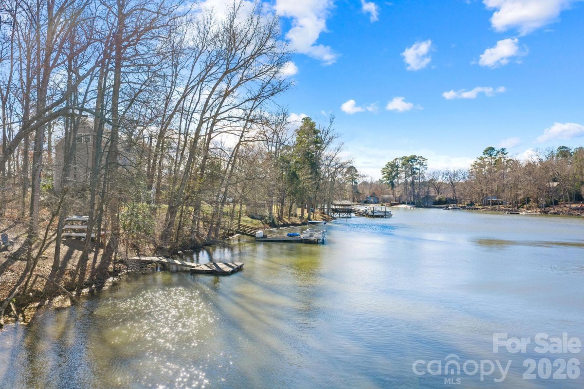 294 Carroll Cove