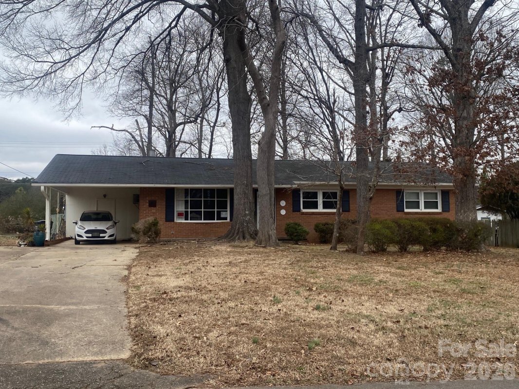 2378 Old Field Road