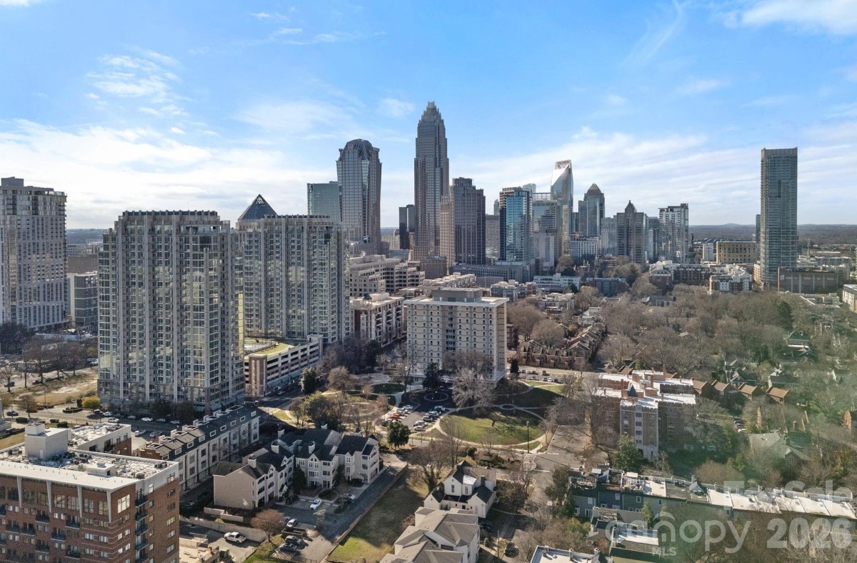 721 N Poplar Street