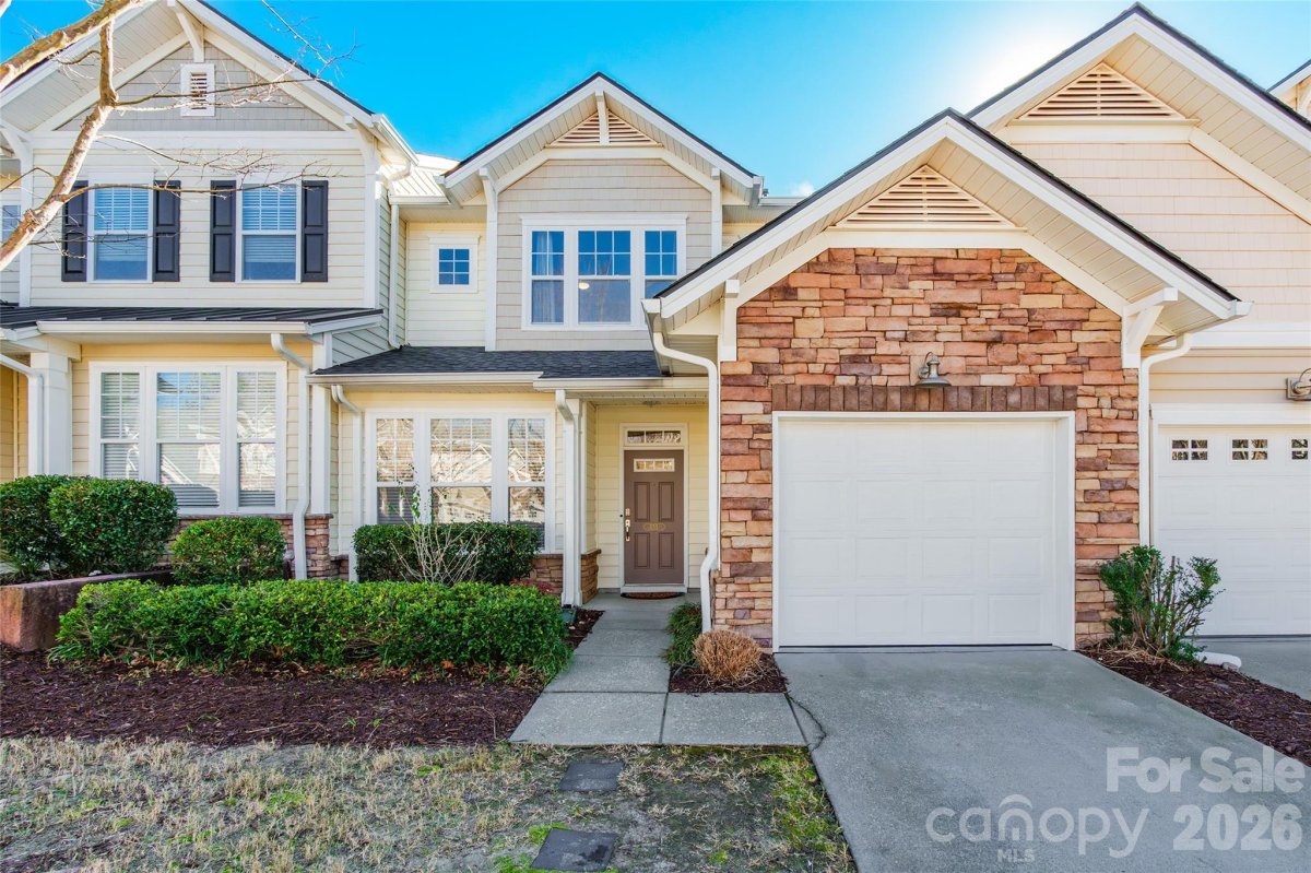 555 Pine Links Drive