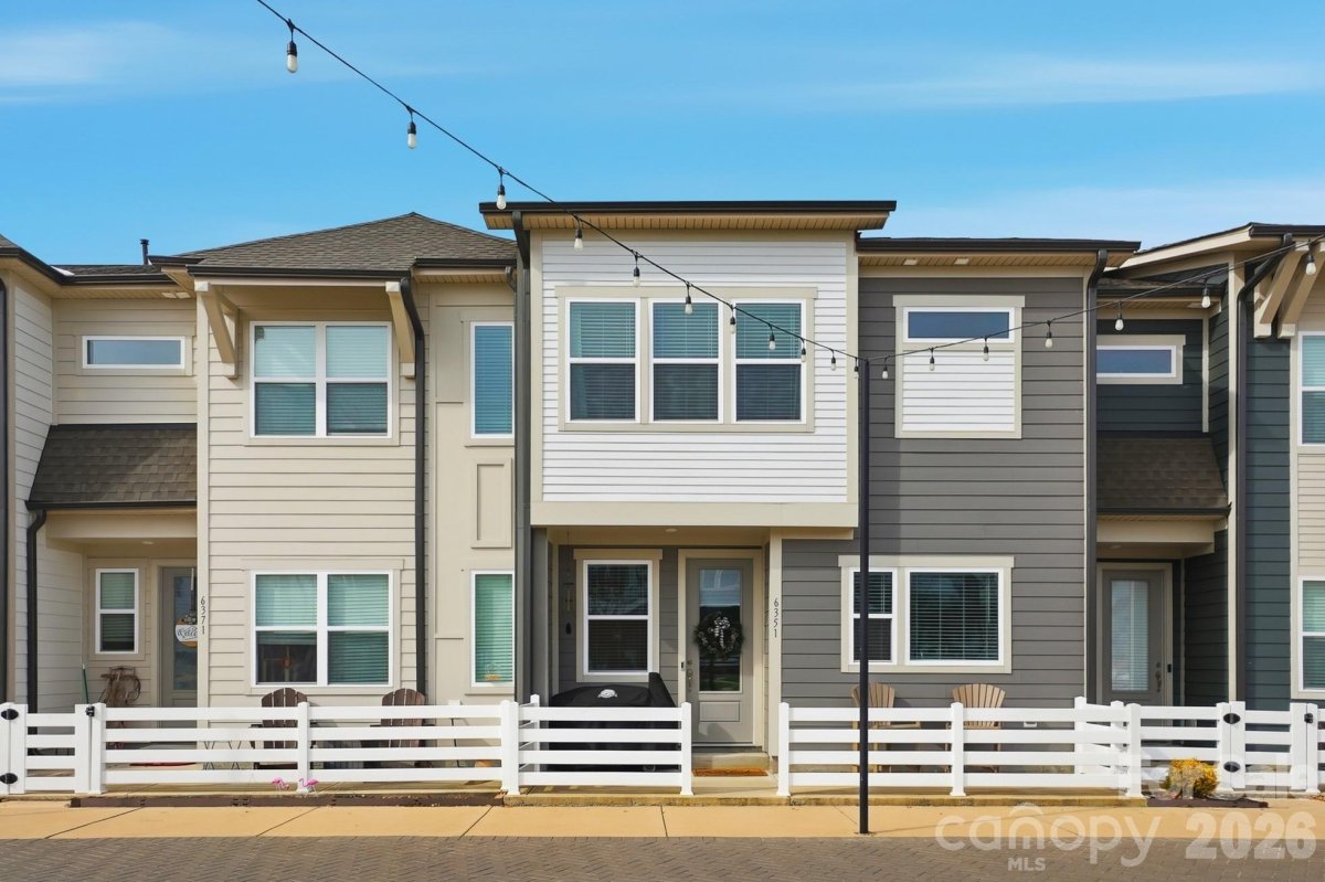 6351 Lopez Court