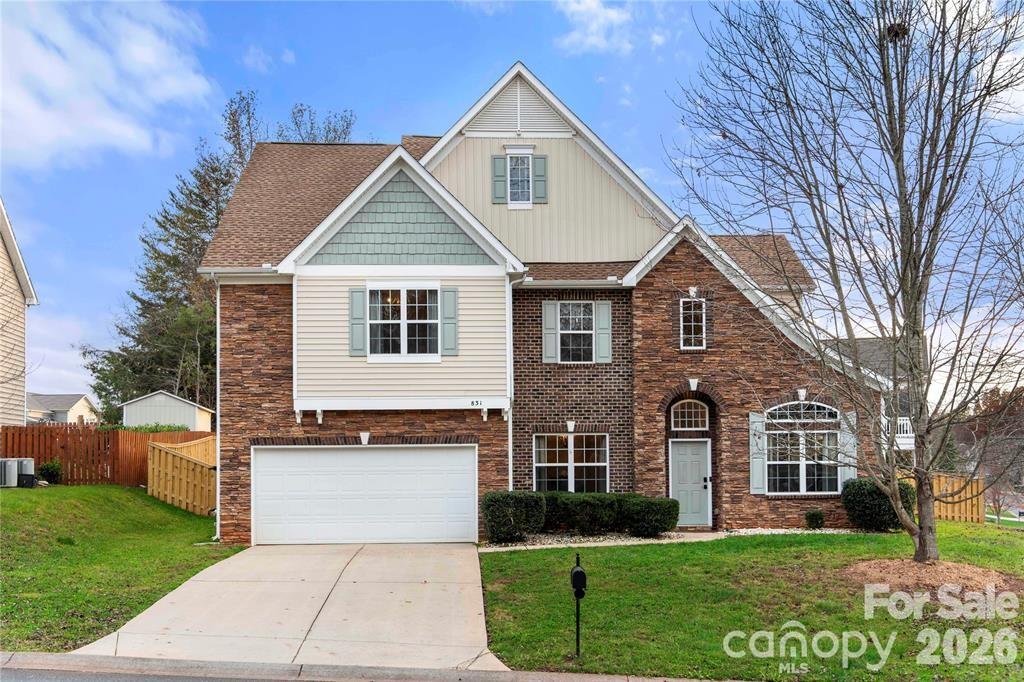 831 Irish Green Drive
