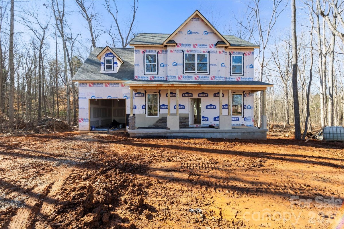 3692 Shannon Loop