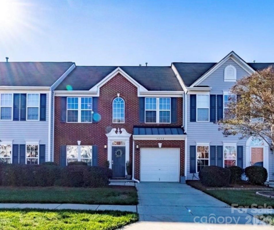 4036 Holly Villa Circle