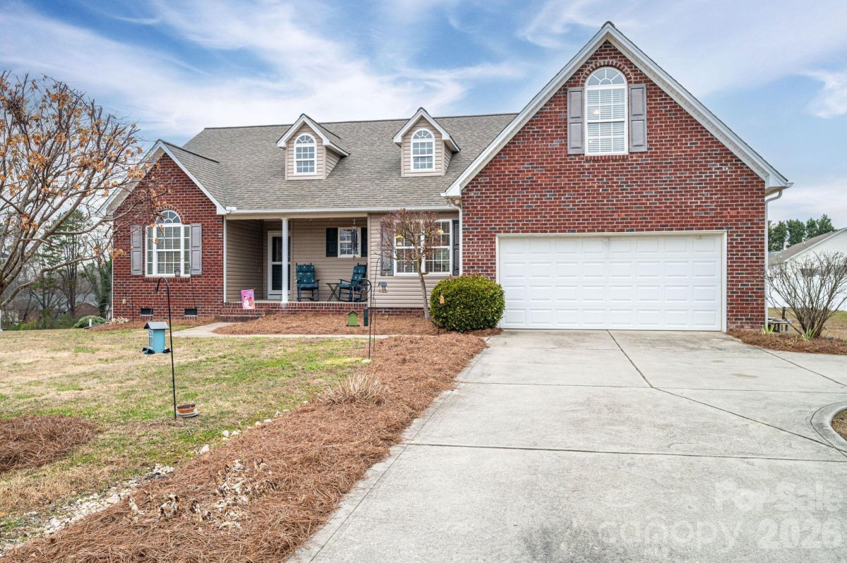 104 Lakewood Drive