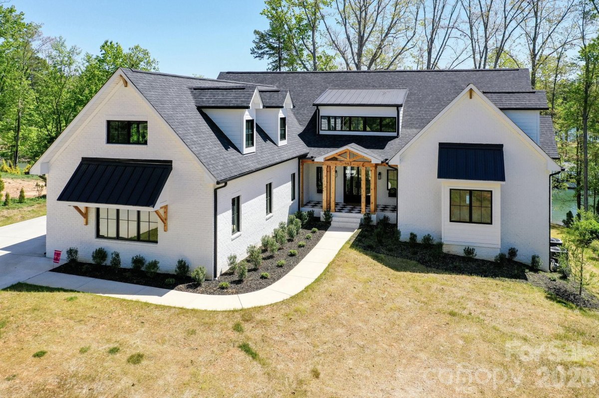 153 High Hills Drive