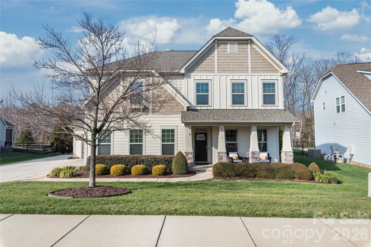 3016 Dunwoody Drive