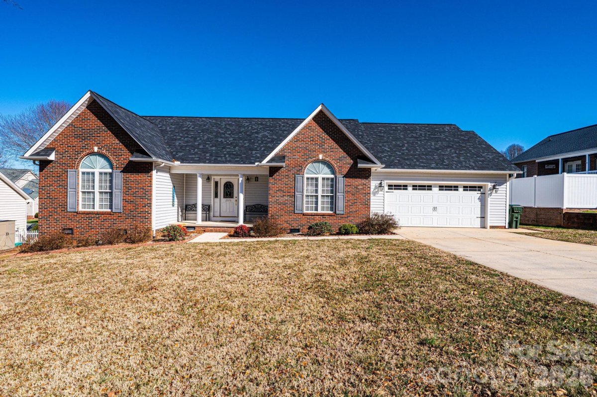 2576 Rolling Ridge Drive