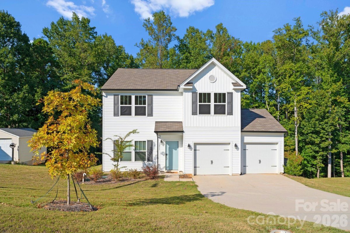 1211 Laurel Woods Drive