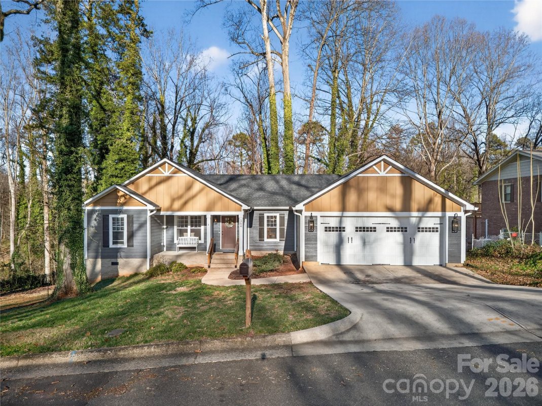 364 N Oakwood Drive