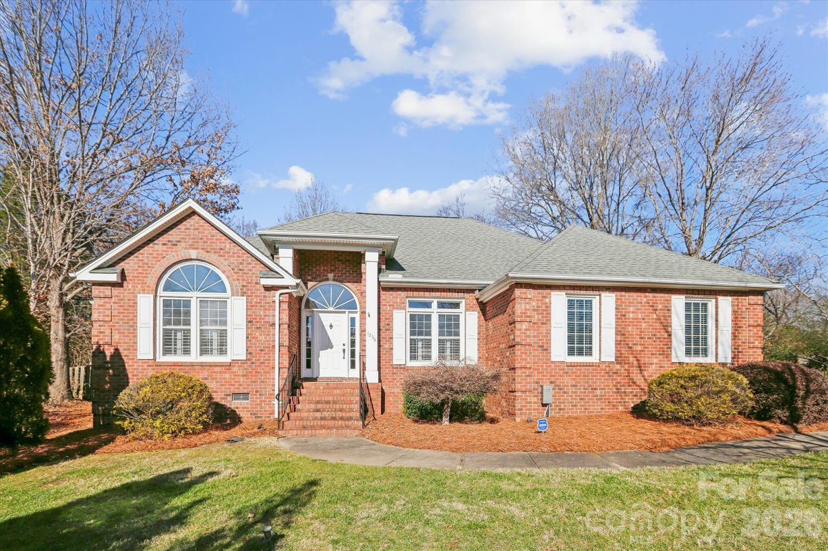 1256 Iverleigh Trail