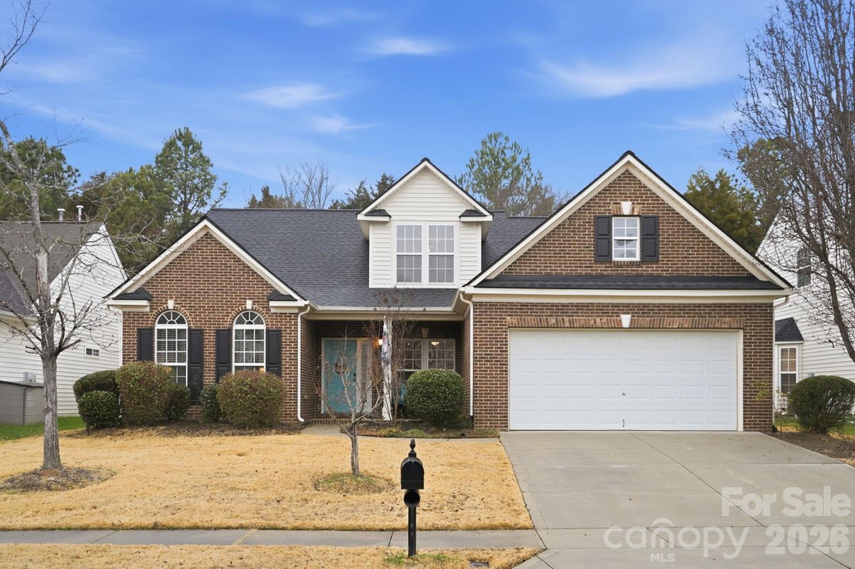 1022 Fountainbrook Drive
