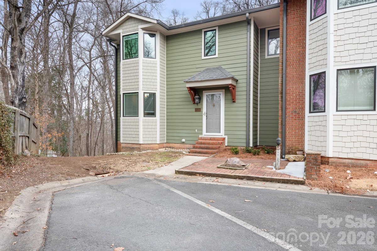 1126 Hanford Place