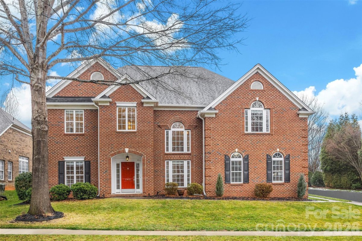 2401 Twinberry Lane