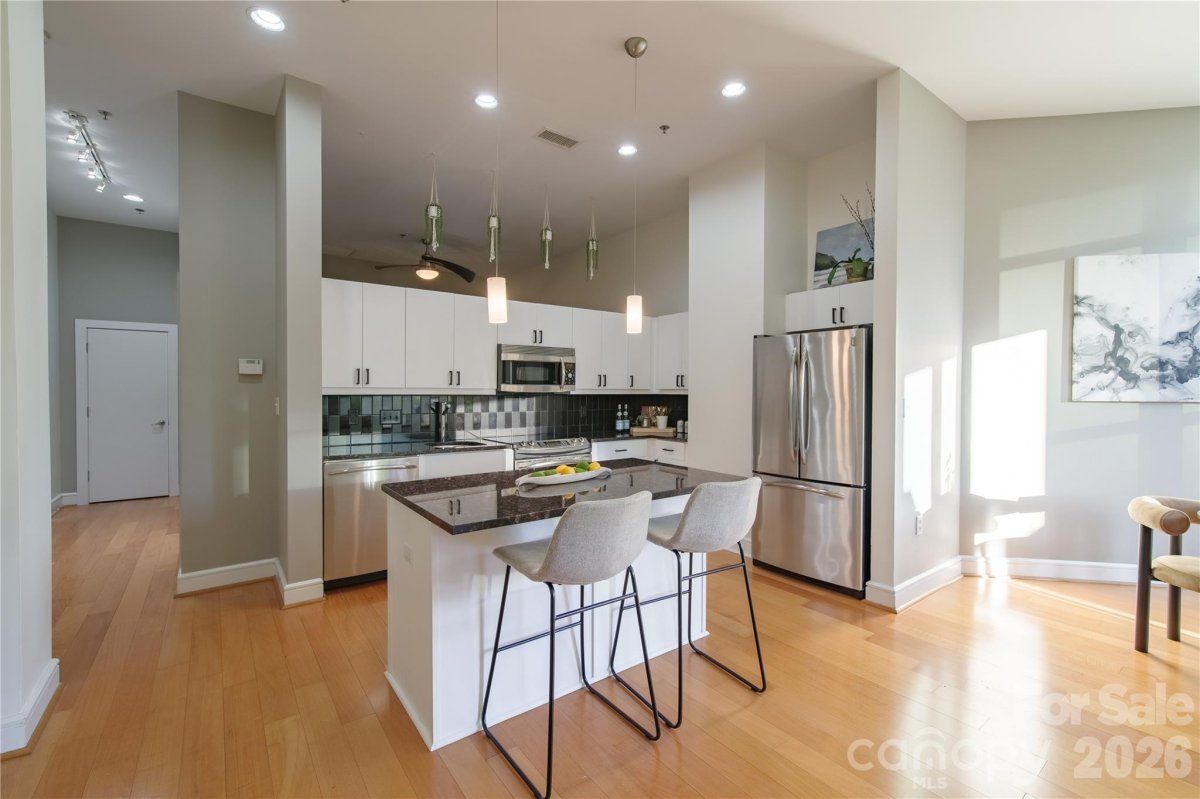 333 W Trade Street