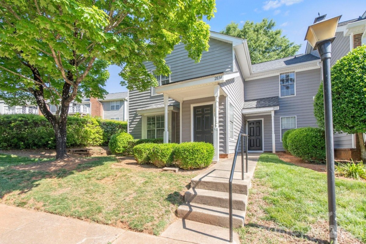 2834 Iron Gate Lane