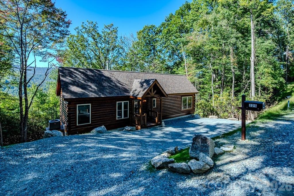 225 Oak Road