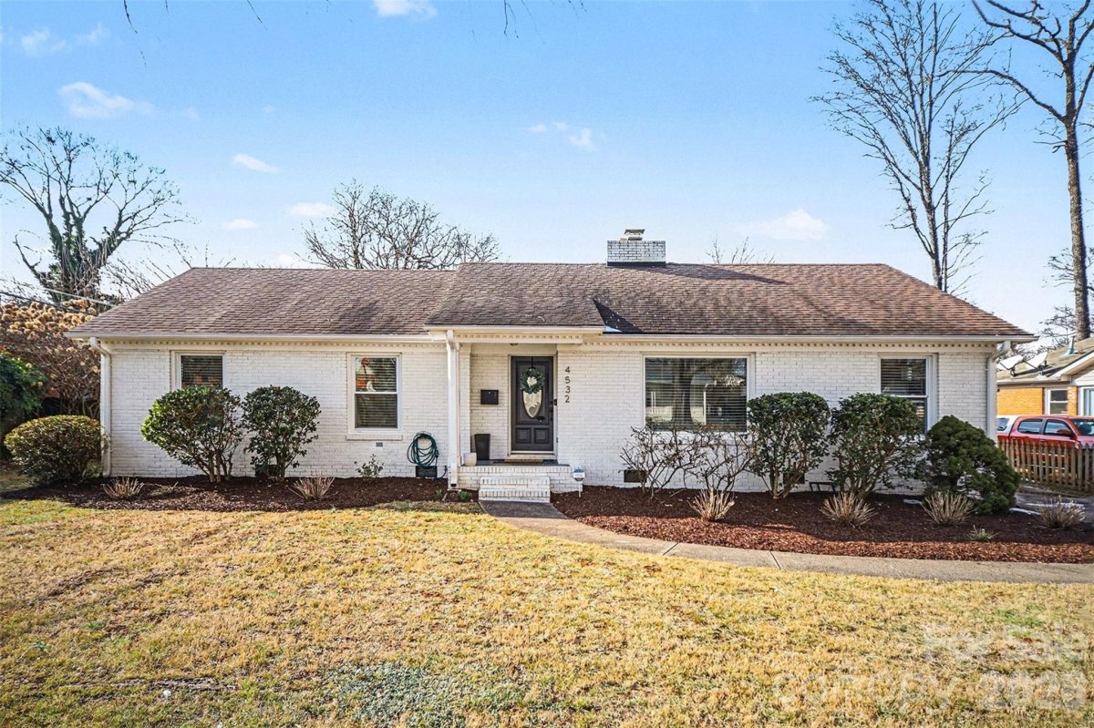 4532 Carriage Drive Circle
