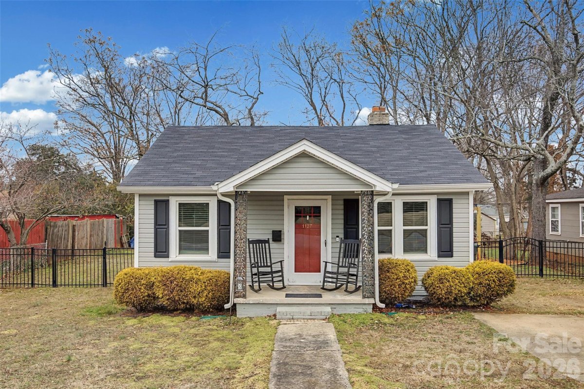 1127 Eden Terrace
