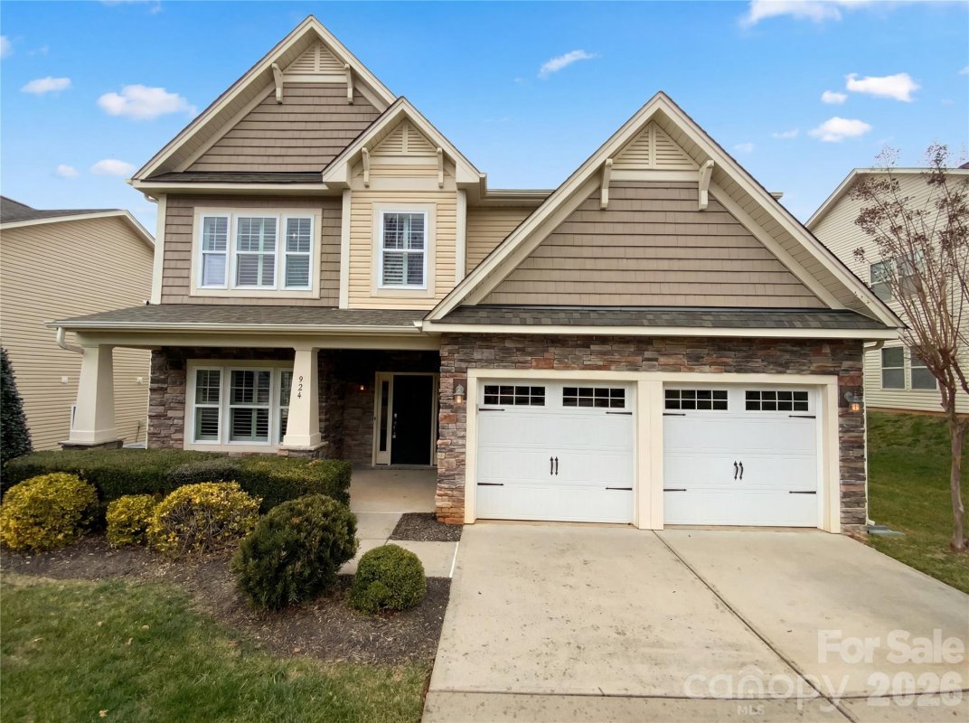 924 Forbes Road