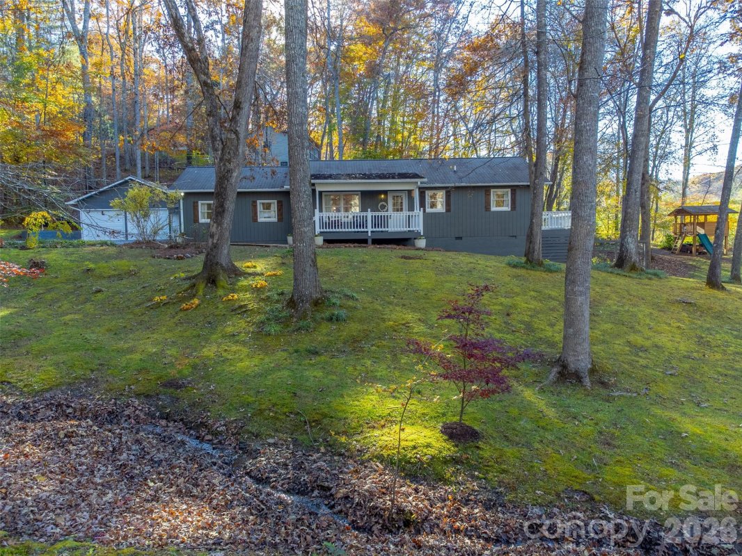 115 Indian Trail