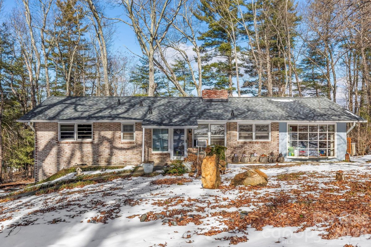 11 N Marley Drive
