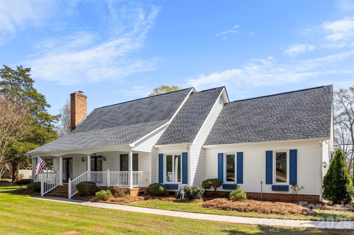 1347 Meadow Lakes Road