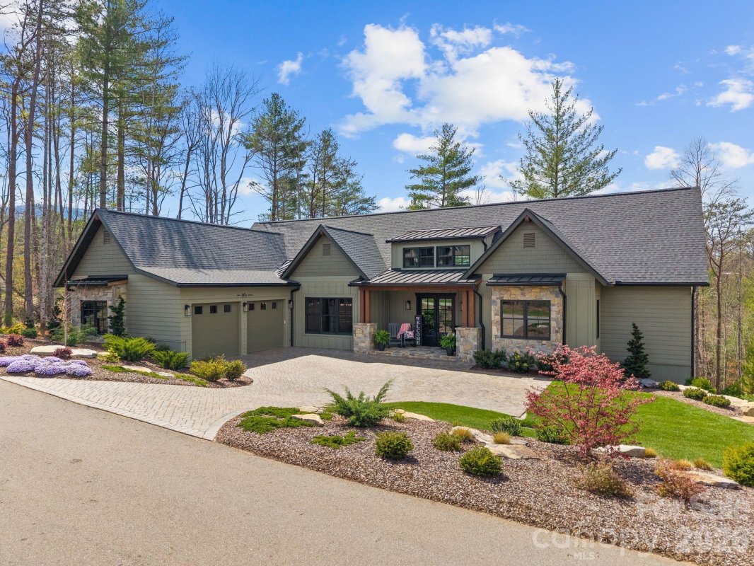 157 Riverbend Forest Drive