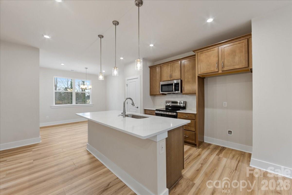 6008 Pivot Court