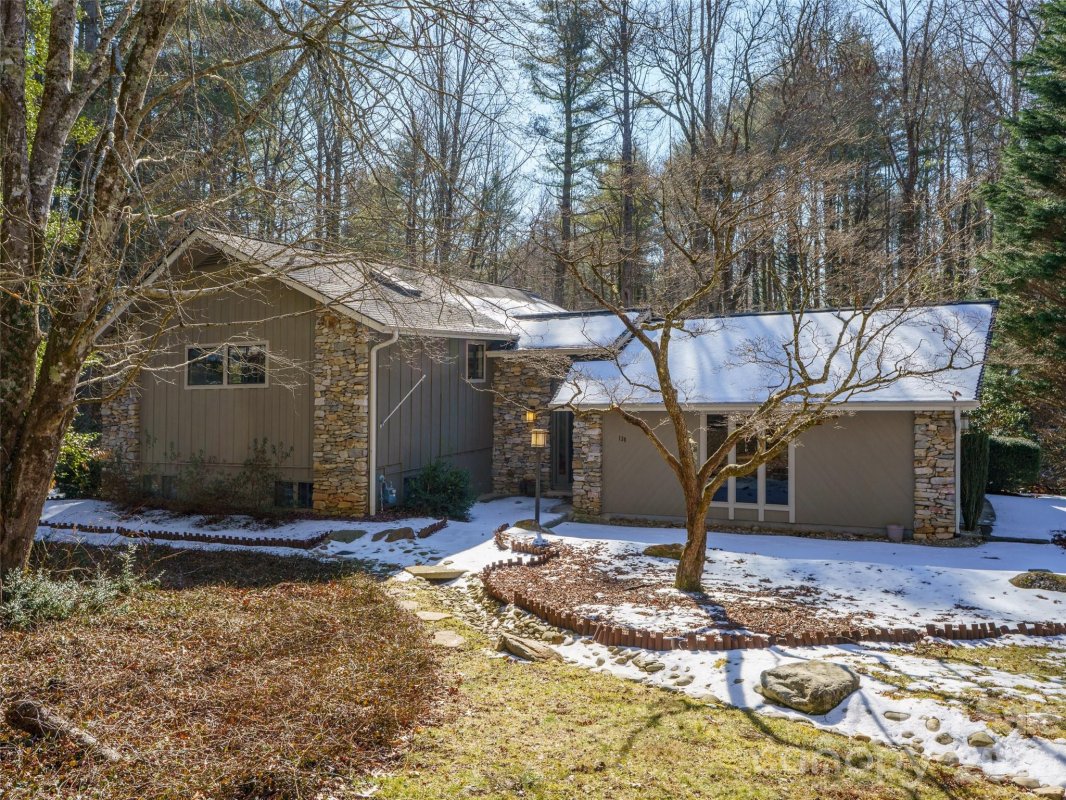 138 Woodhaven Drive