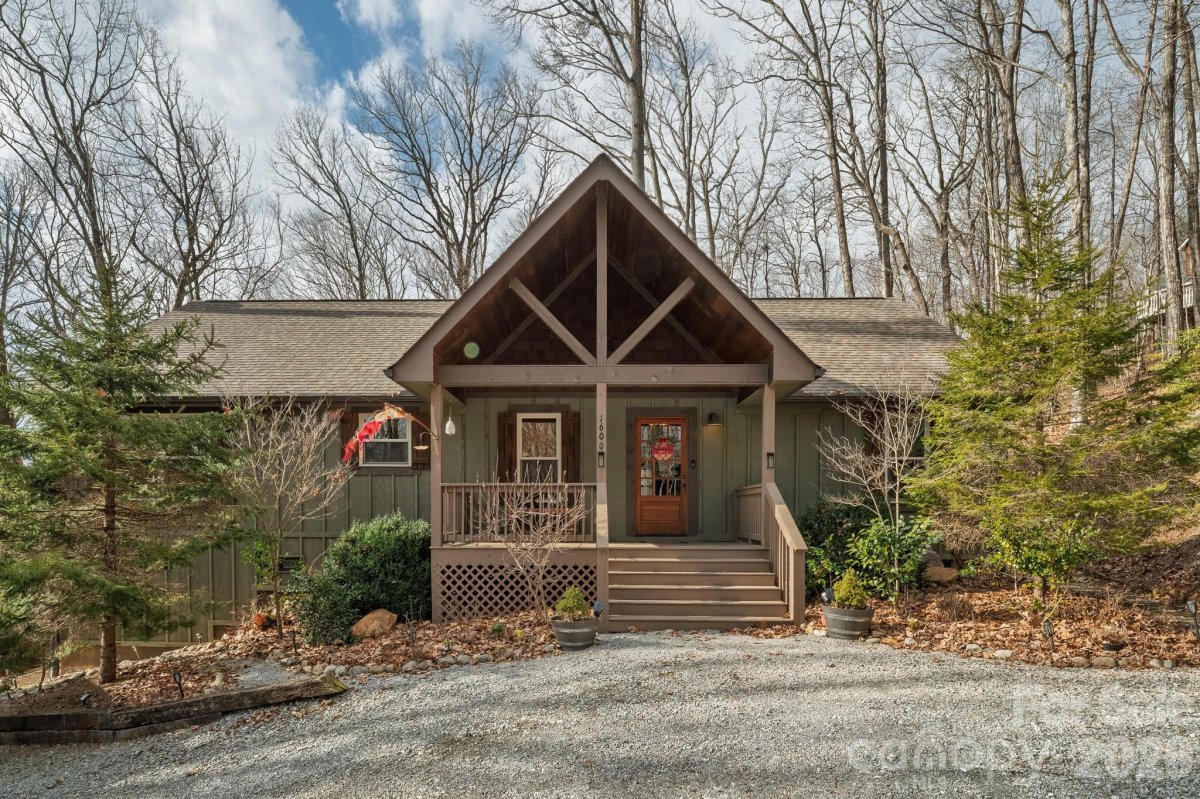 1600 Black Oak Drive