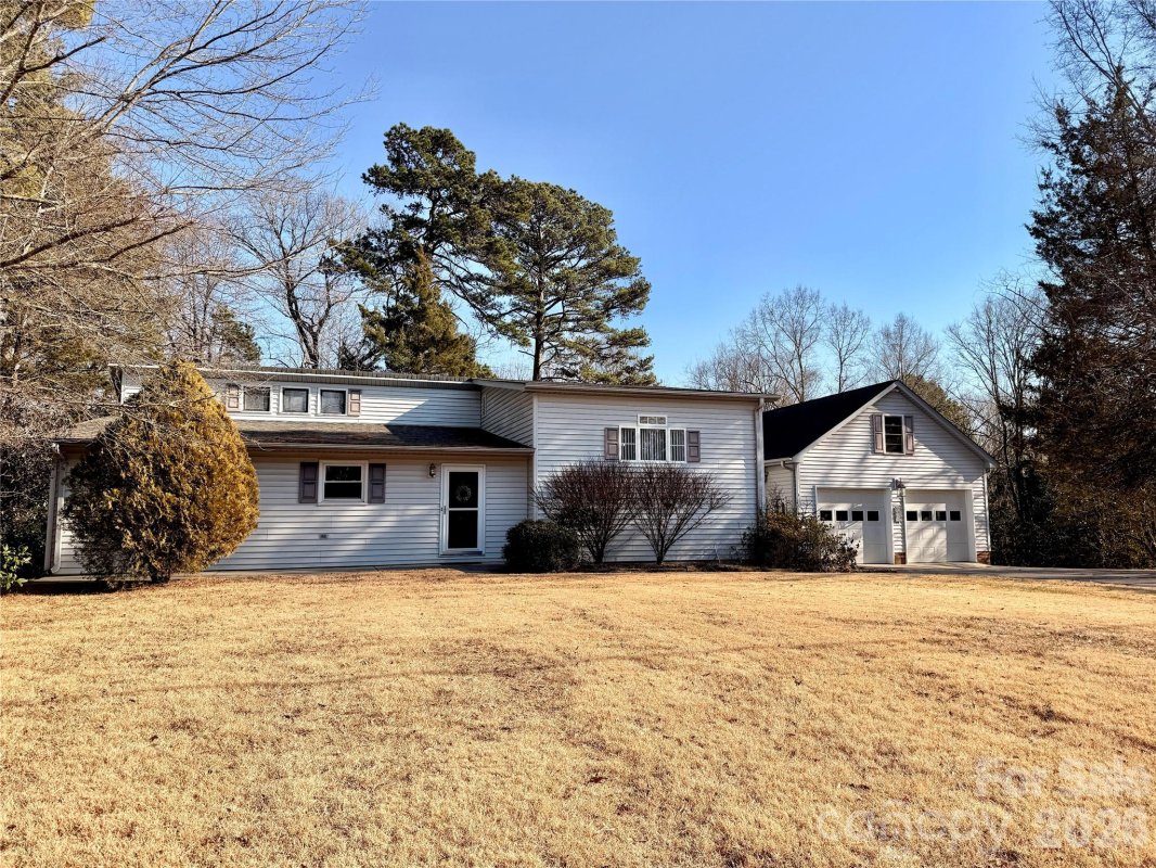 104 Mcarthur Avenue