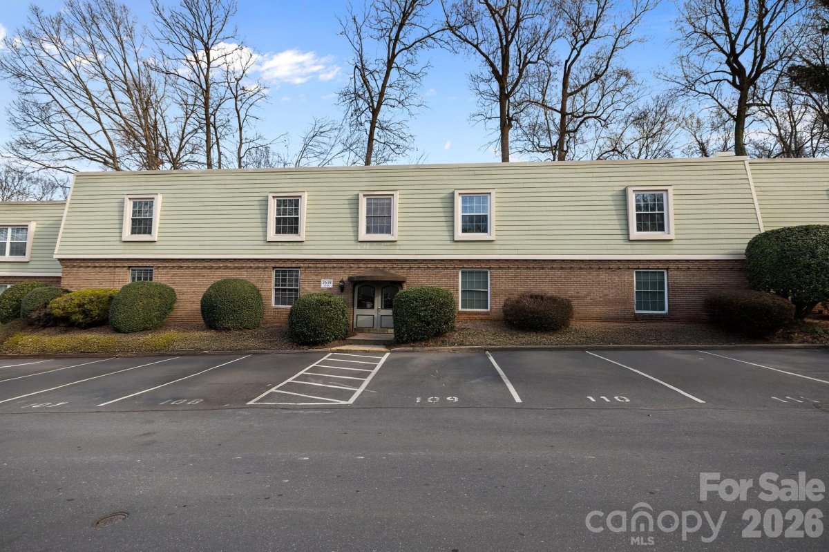 2638 Park Road
