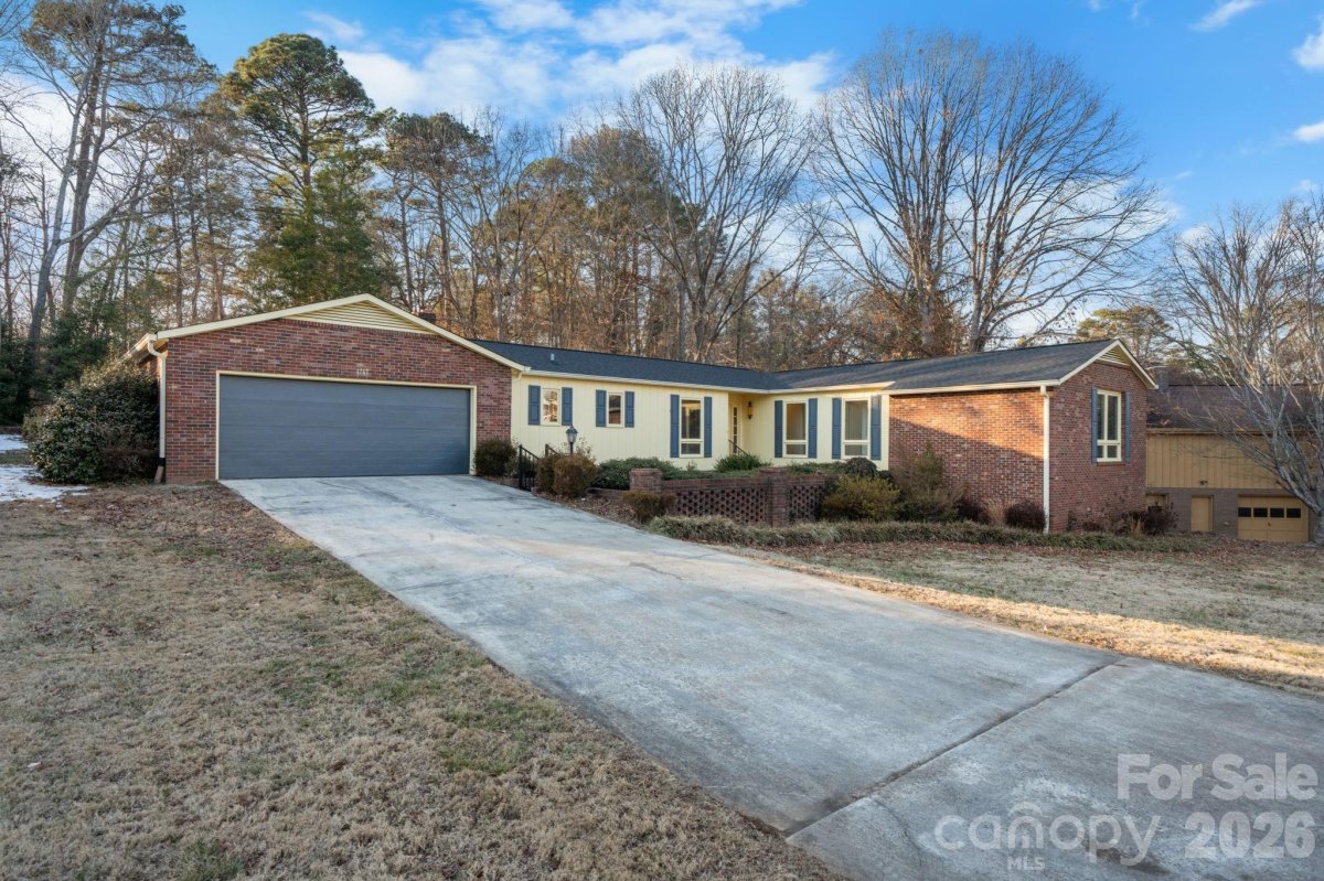 1767 12th Street Drive