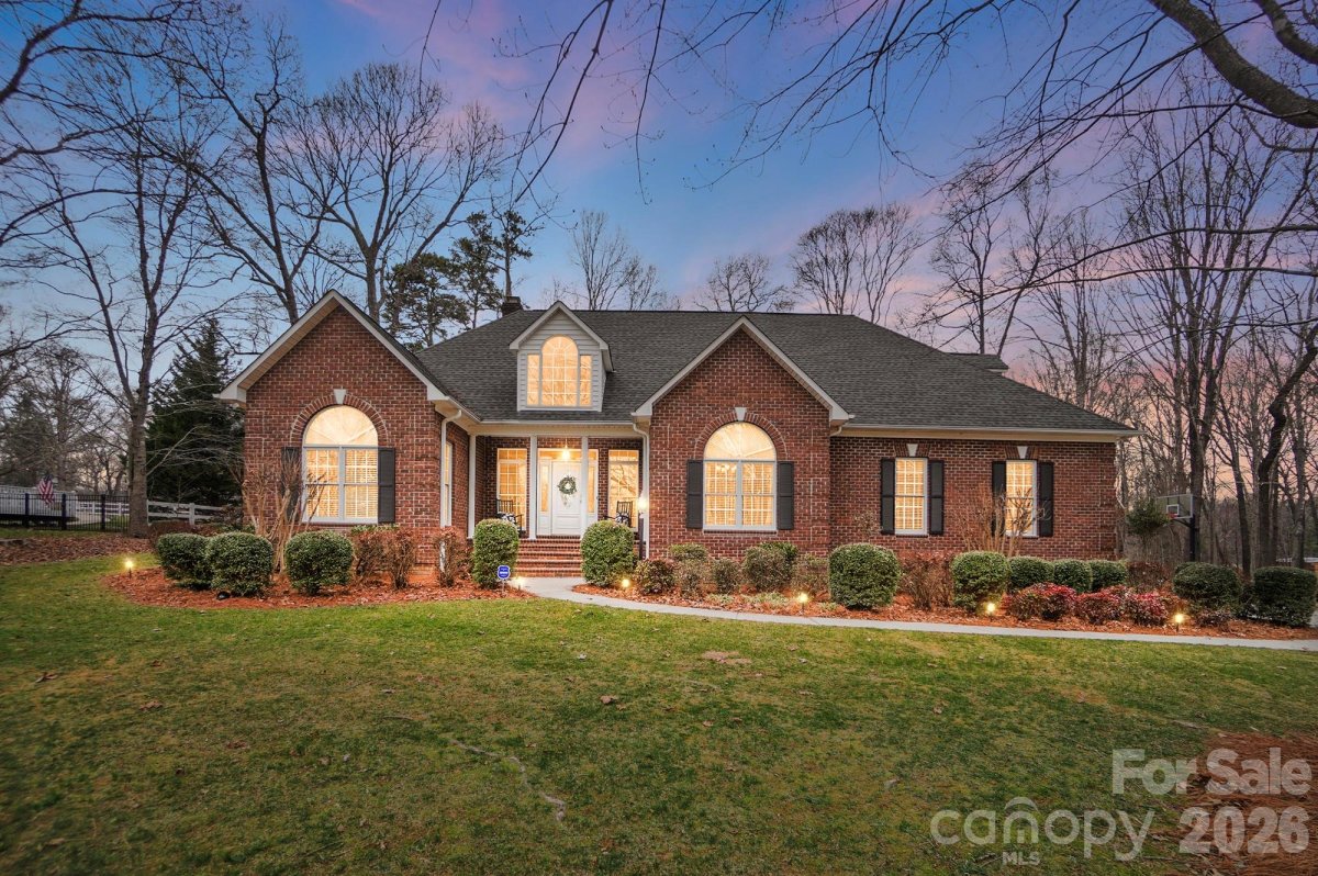 135 Water Oak Lane