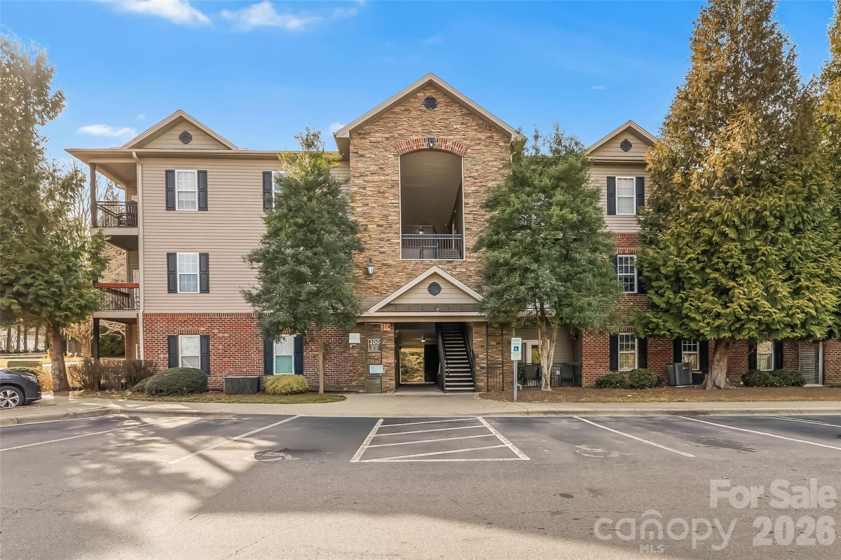213 Appeldoorn Circle