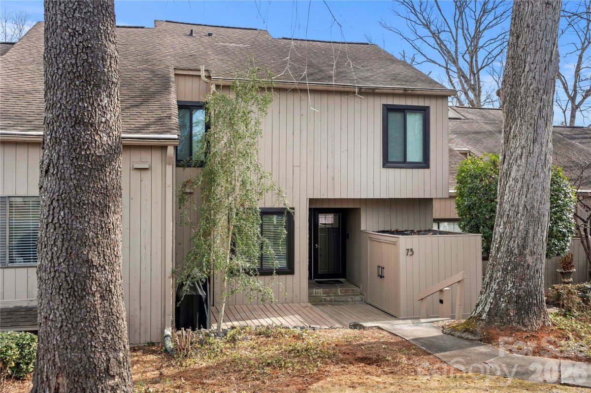 73 Ridgeport Road