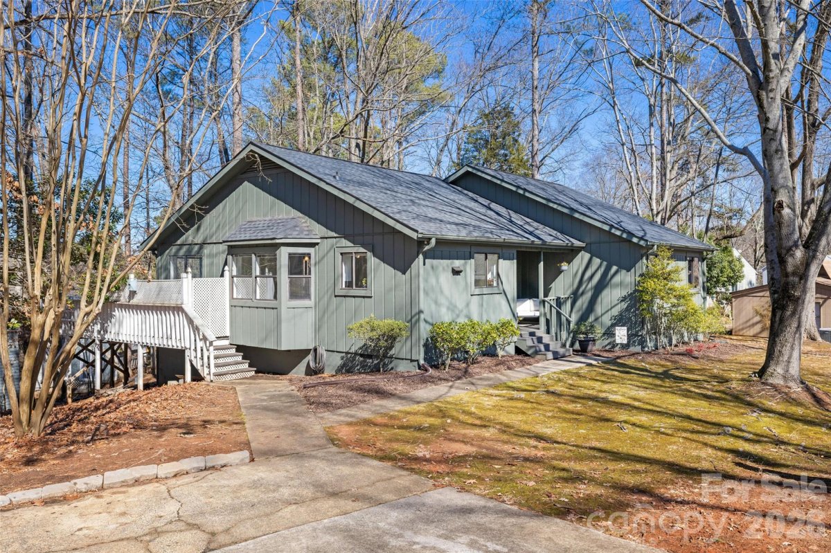 9055 Windjammer Drive
