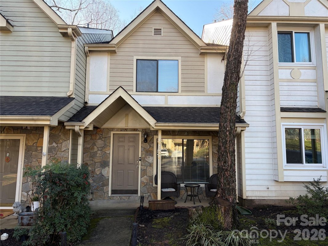 4104 N Course Drive