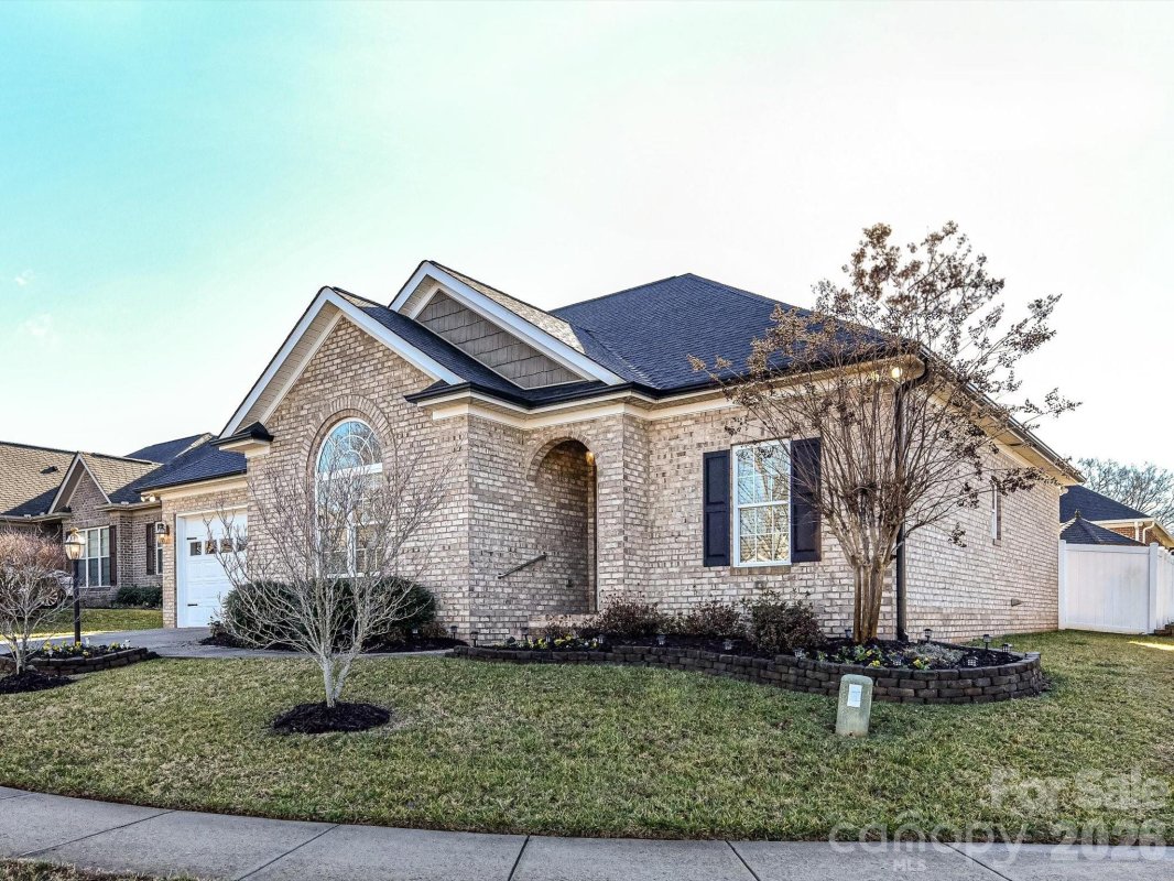 257 Lagoda Drive