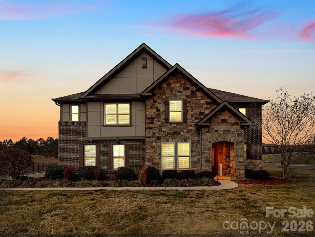 502 Alucio Court