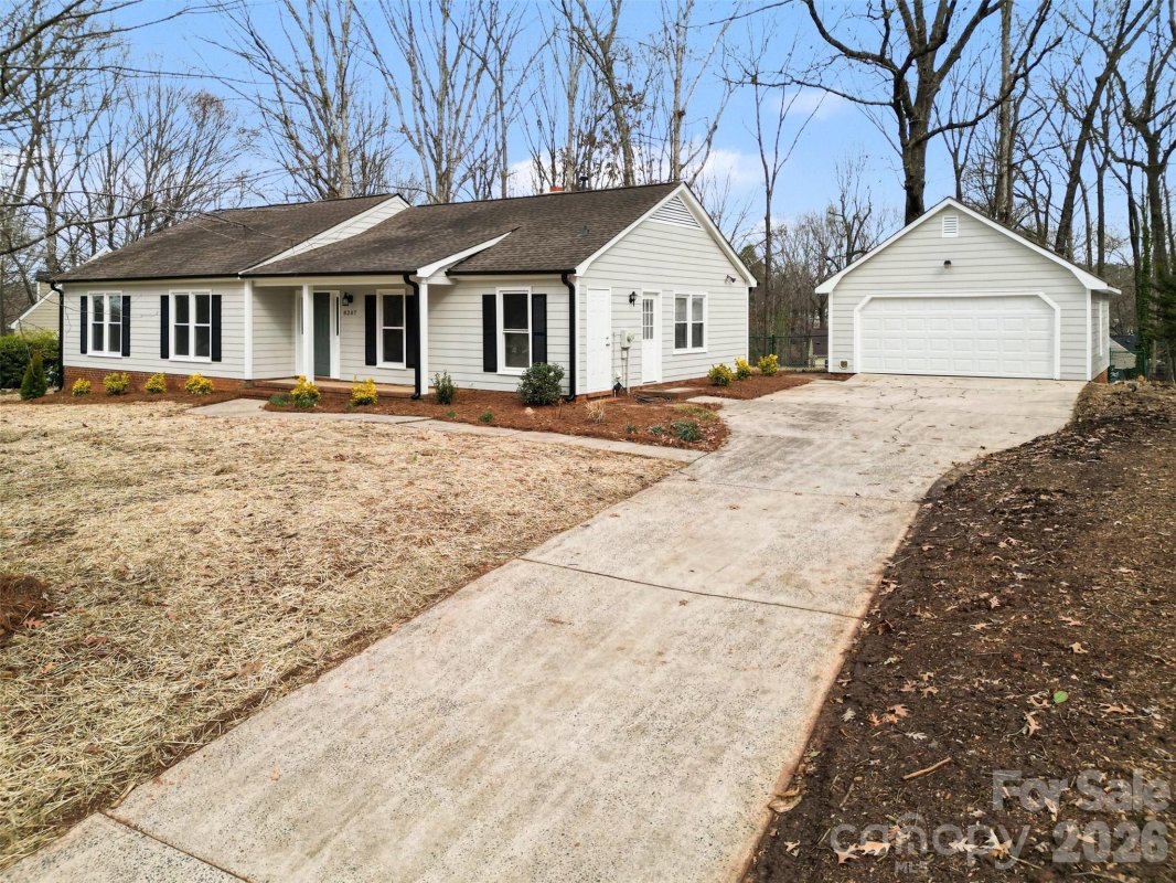 8207 Schooner Lane