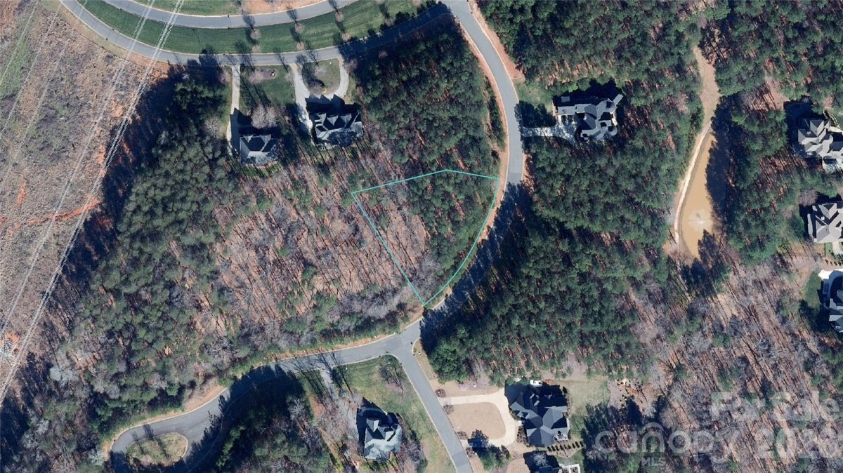 5016 Hermitage Court