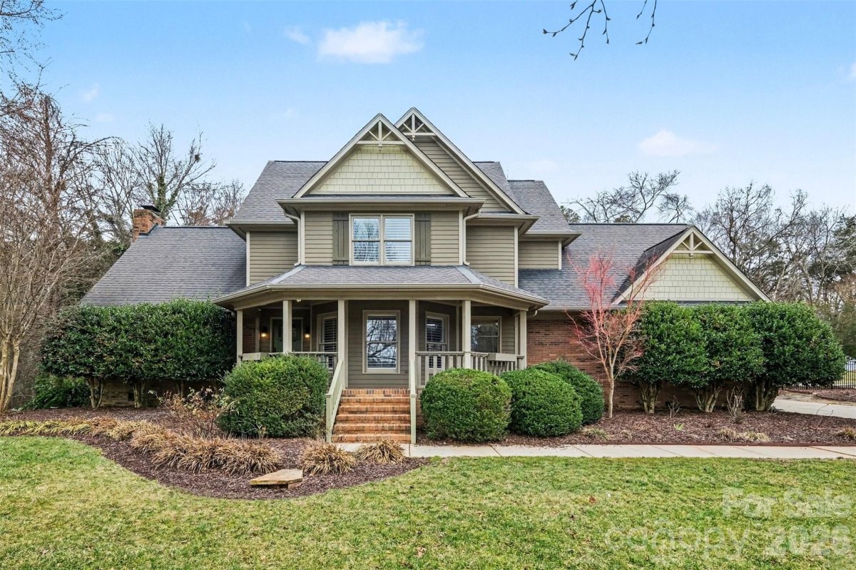 818 Mcgregor Drive
