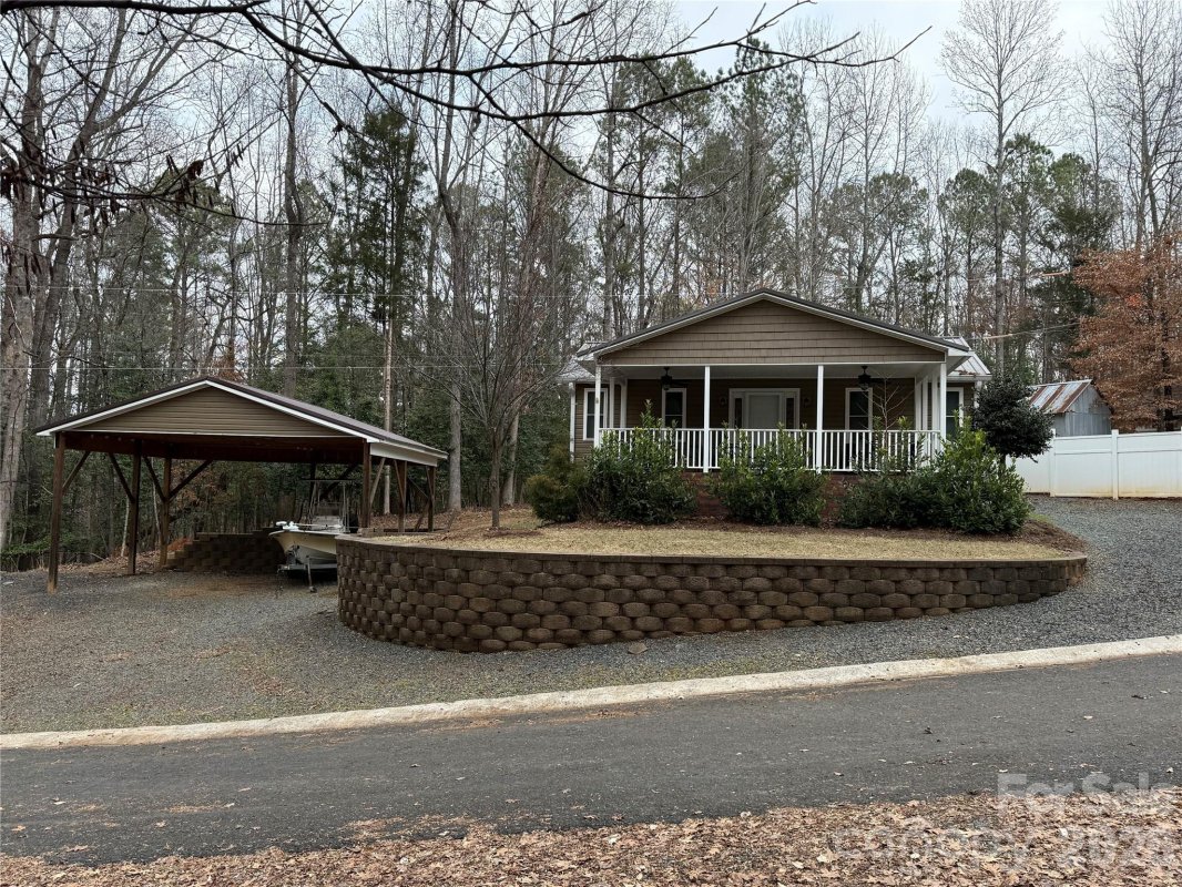 110 Indian Harbor Circle