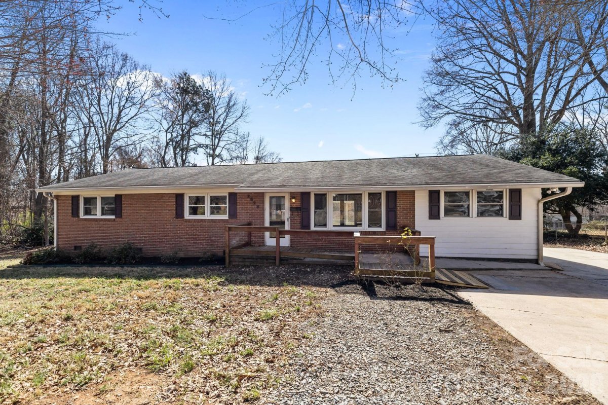 2629 Fairgreen Drive