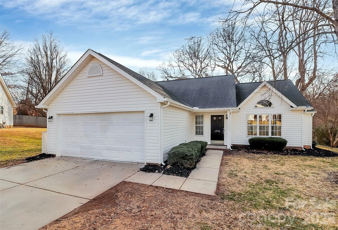 1044 Sandy Point Drive