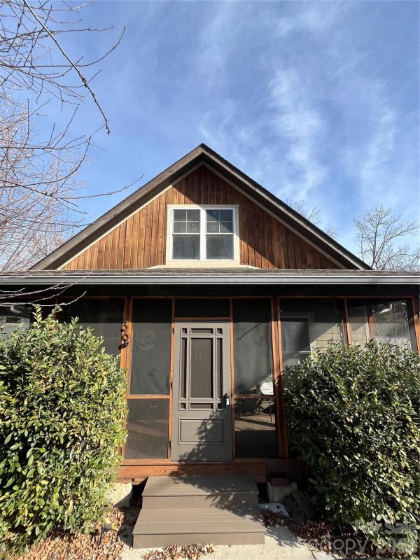 36 Yale Street